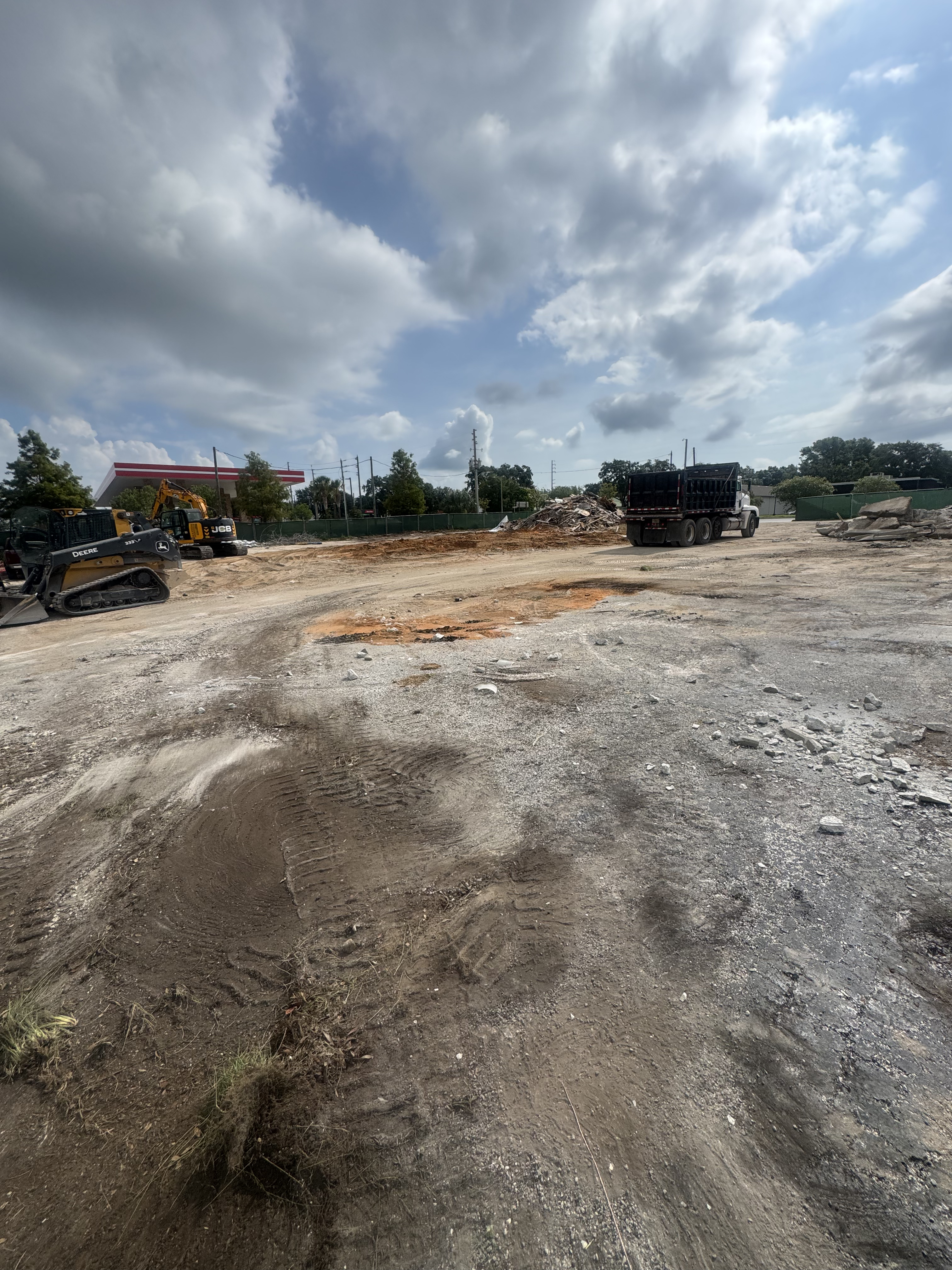 Dutch Brothers Eustis - Land Development