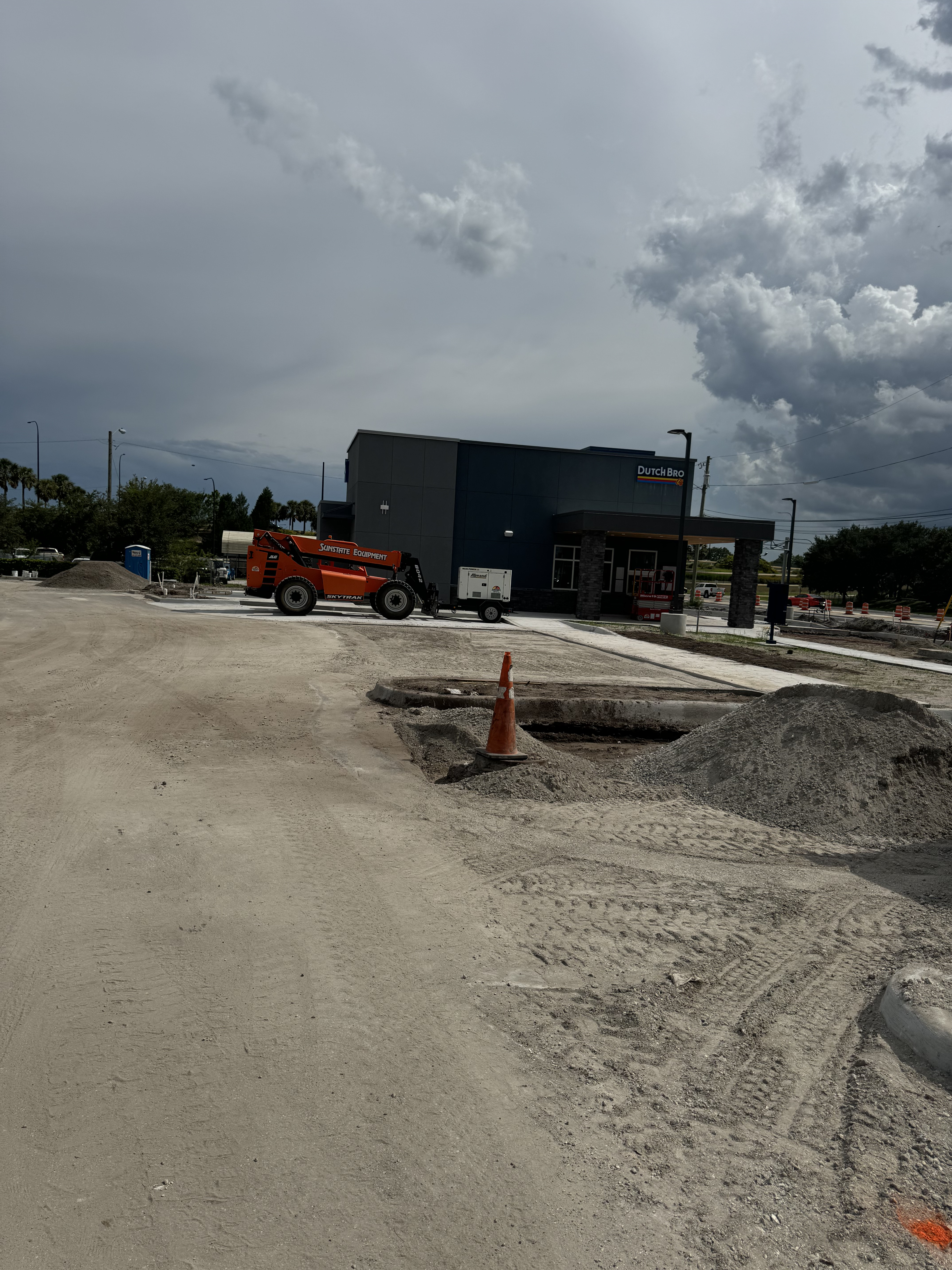 Dutch Brothers Goldenrod - Site Completion