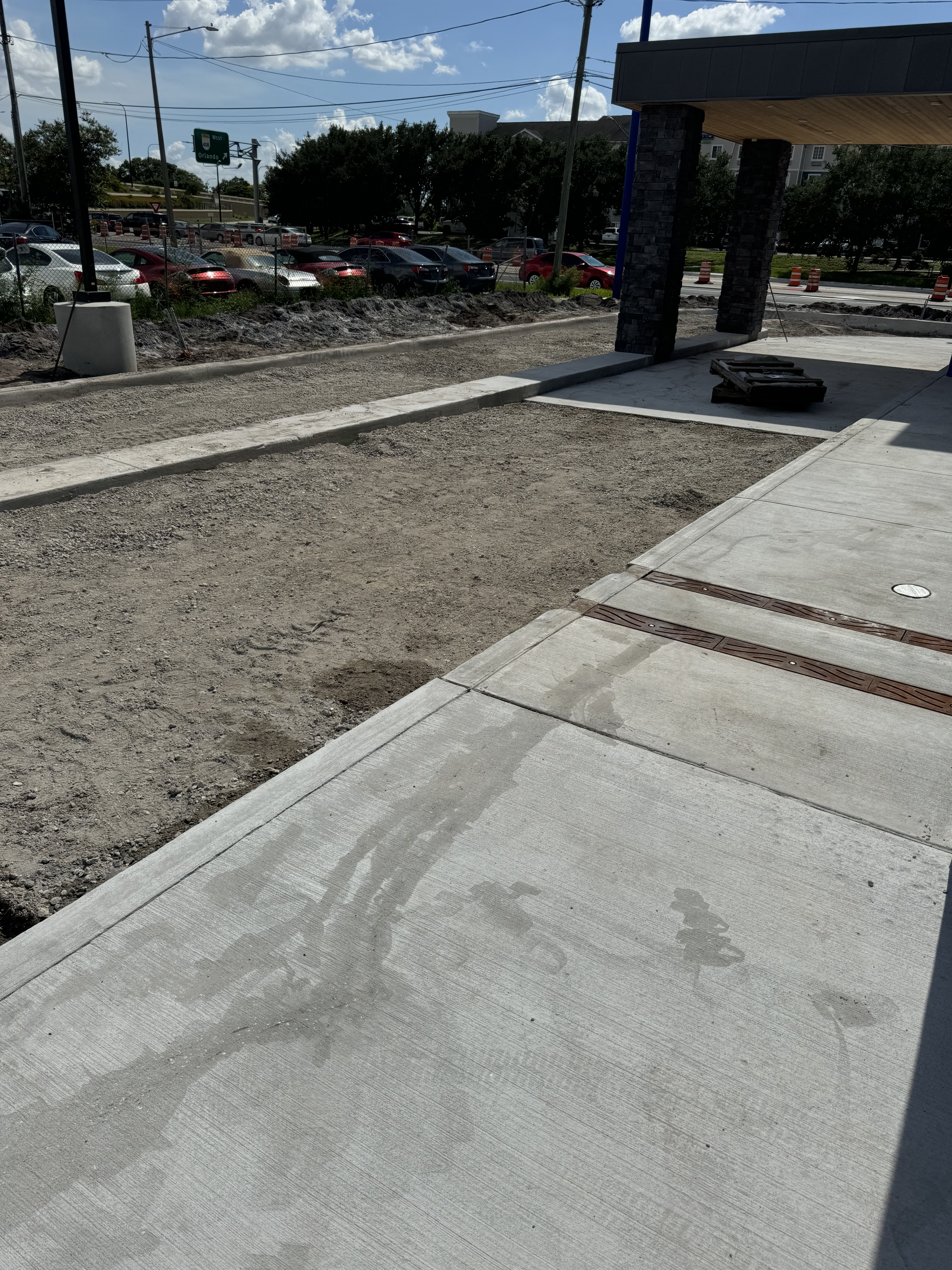 Dutch Brothers Goldenrod - Site Finishing